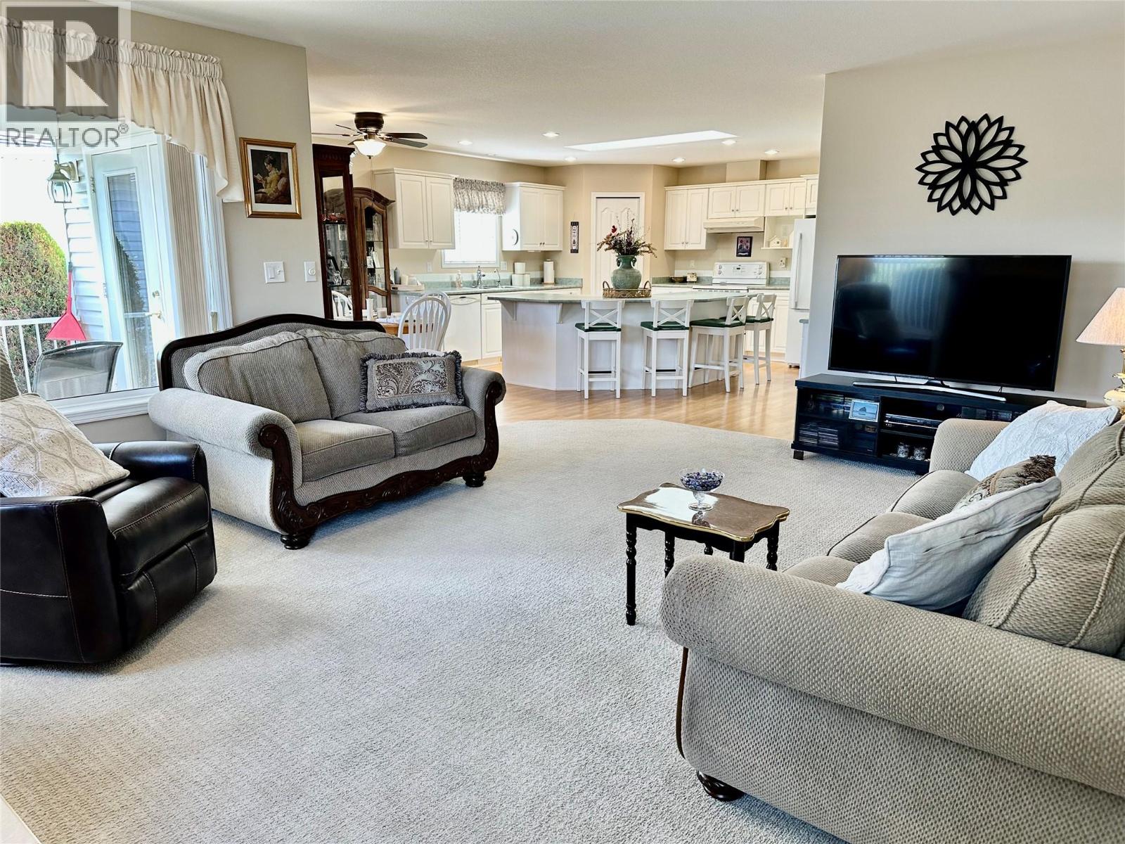 534 Redwing Drive, Penticton, British Columbia  V2A 8N7 - Photo 7 - 10403371