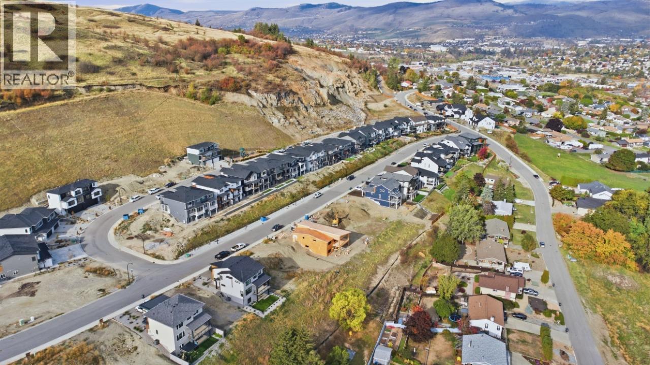 415 Arrowleaf Drive, Coldstream, British Columbia  V1B 0B5 - Photo 9 - 10403591