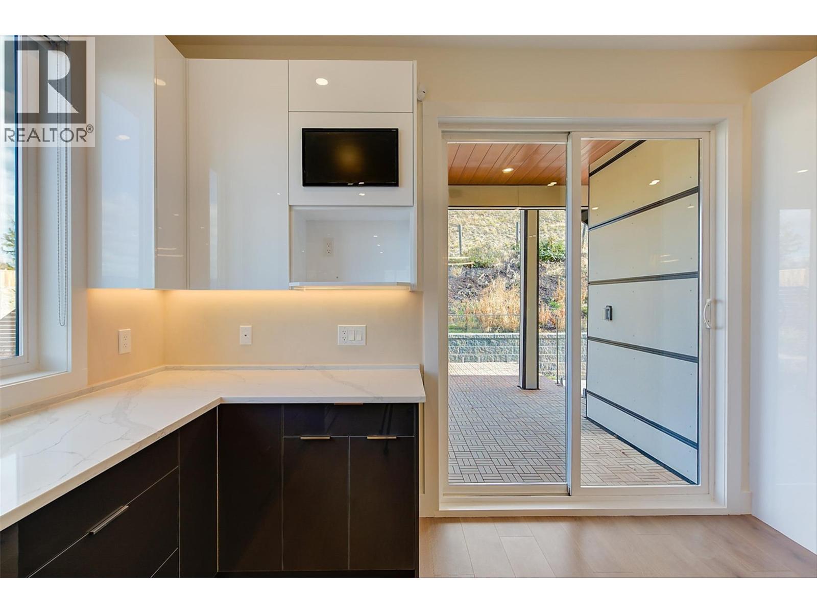 5084 Twinflower Crescent, Kelowna, British Columbia  V1W 5L8 - Photo 8 - 10403413