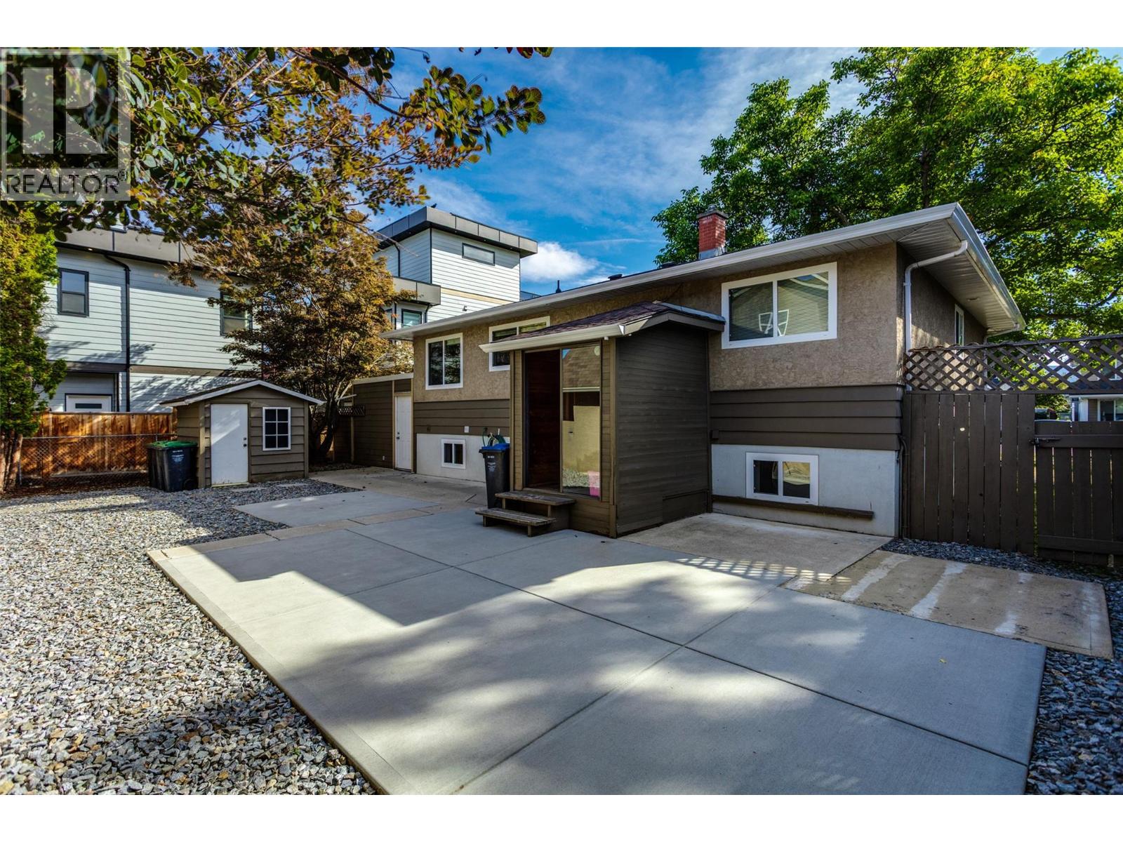 950 & 952 Stockwell Avenue, Kelowna, British Columbia  V1Y 6W2 - Photo 16 - 10403279