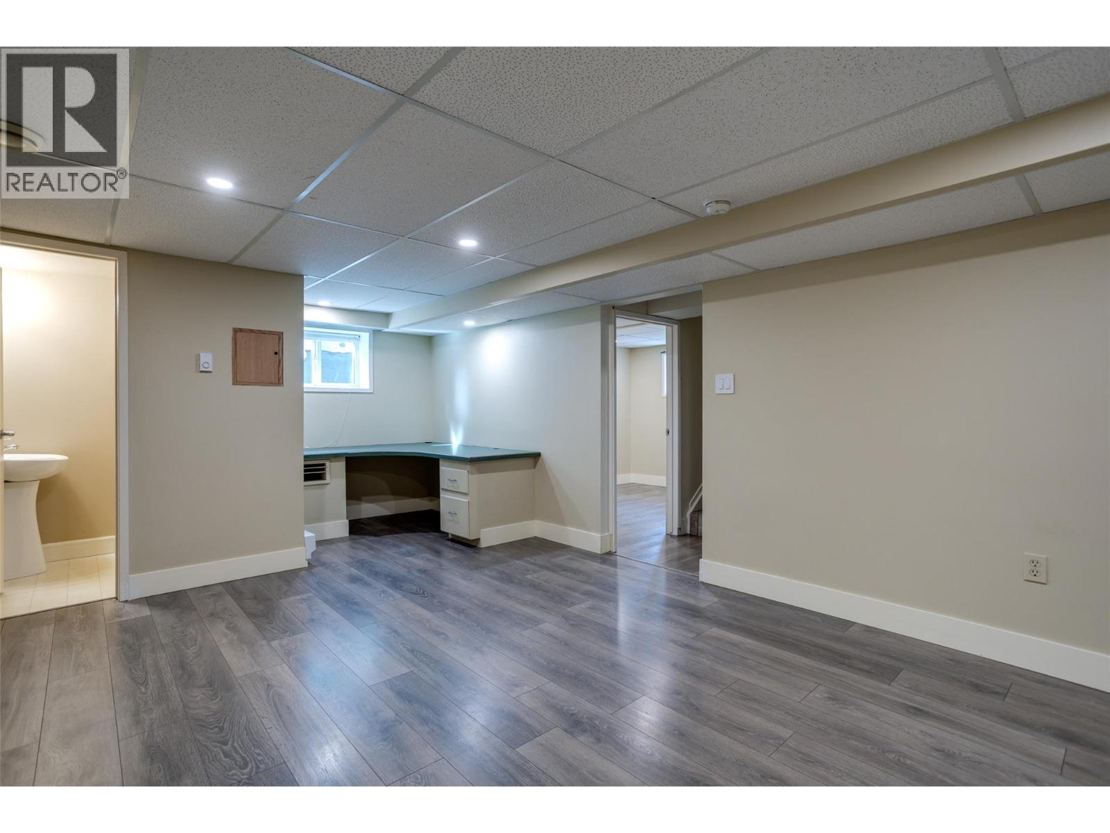 950 & 952 Stockwell Avenue, Kelowna, British Columbia  V1Y 6W2 - Photo 26 - 10403279