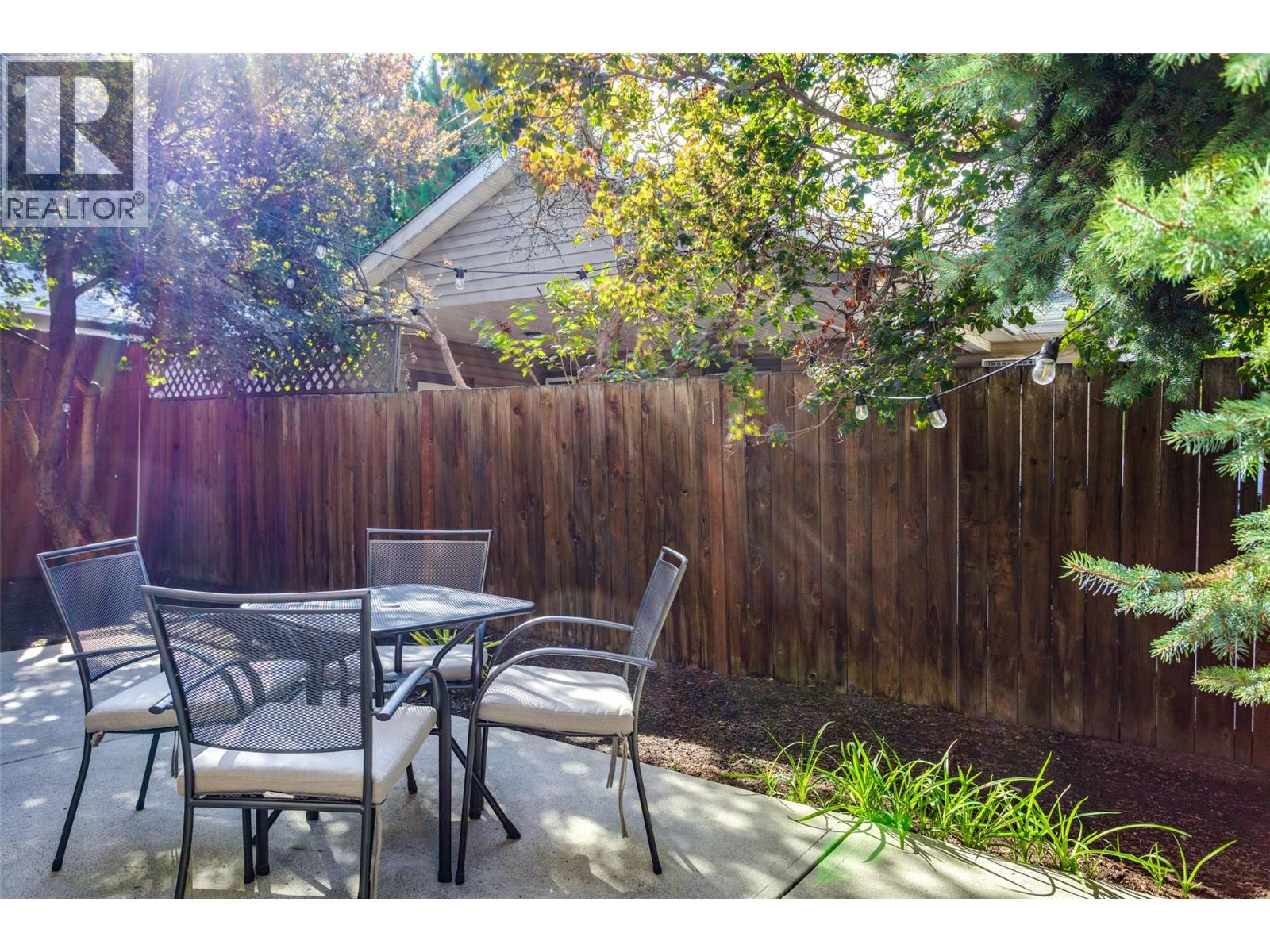 950 & 952 Stockwell Avenue, Kelowna, British Columbia  V1Y 6W2 - Photo 41 - 10403279