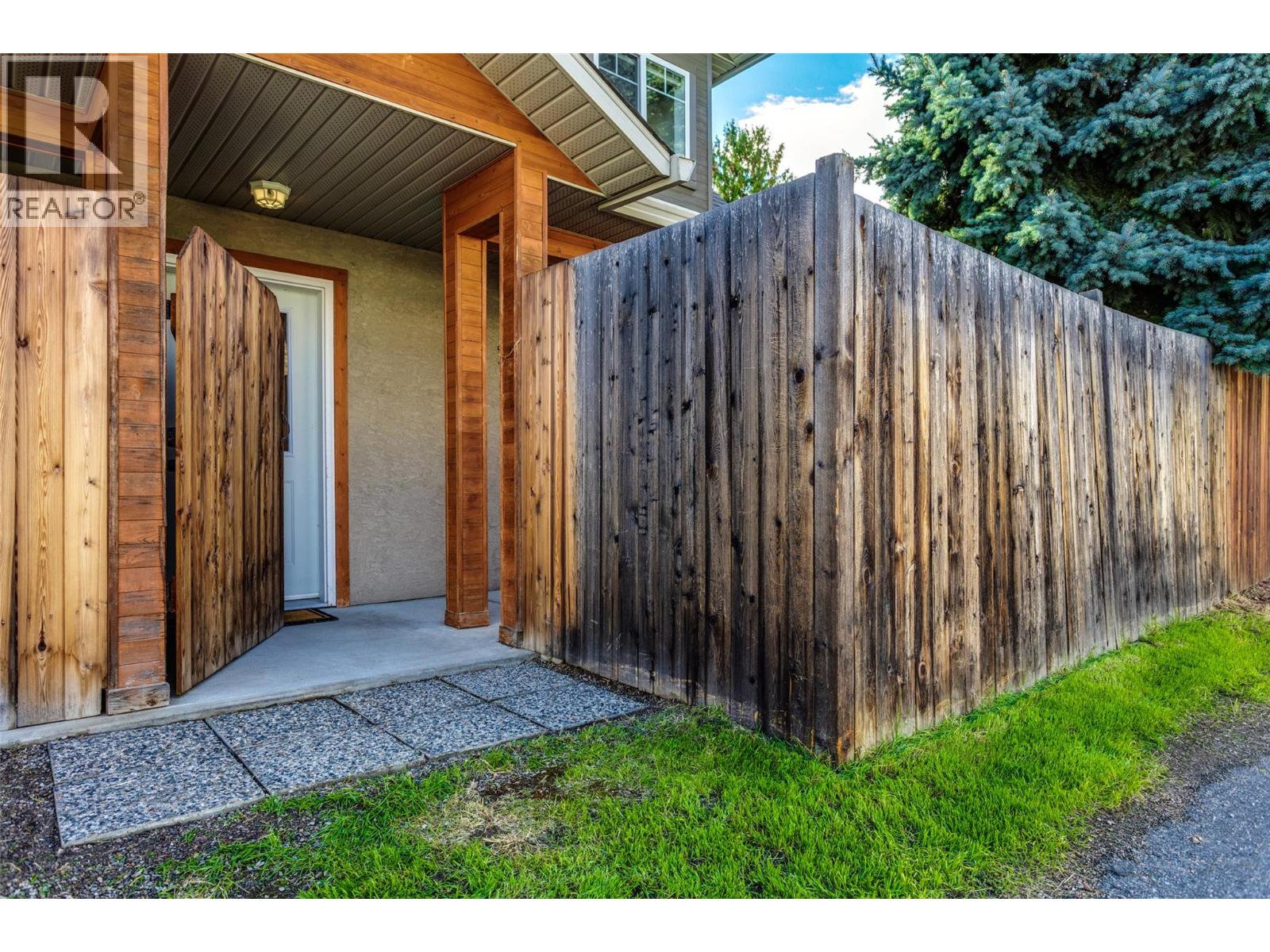 950 & 952 Stockwell Avenue, Kelowna, British Columbia  V1Y 6W2 - Photo 49 - 10403279
