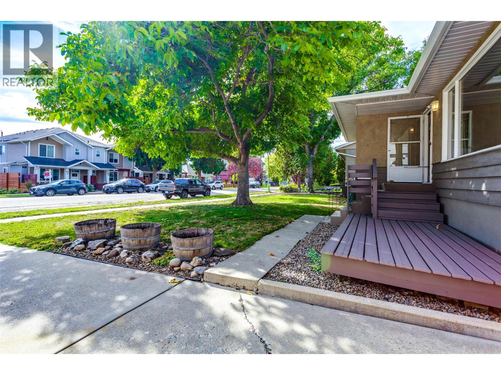 950 & 952 Stockwell Avenue, Kelowna, British Columbia  V1Y 6W2 - Photo 5 - 10403279