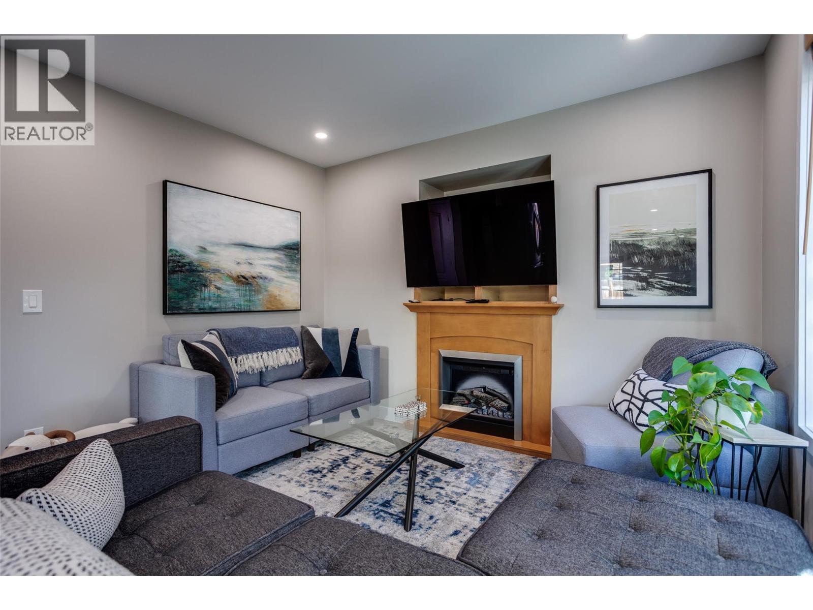 950 & 952 Stockwell Avenue, Kelowna, British Columbia  V1Y 6W2 - Photo 53 - 10403279