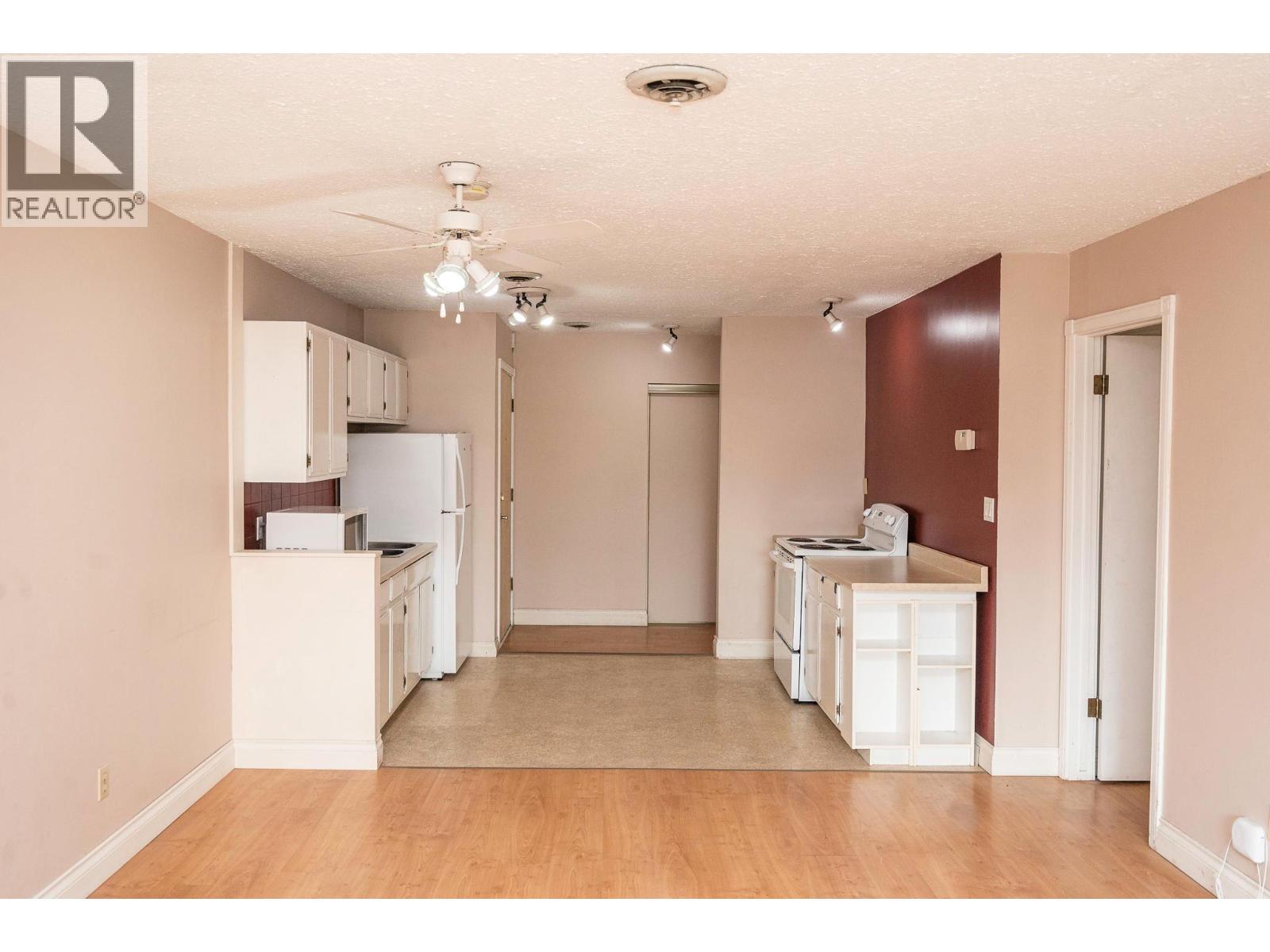 1665 Ufton Court Unit# 220, Kelowna, British Columbia  V1Y 8G7 - Photo 6 - 10403566