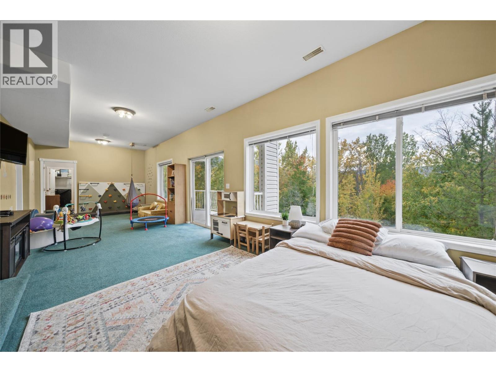 251 17 Street Se, Salmon Arm, British Columbia  V1E 1R7 - Photo 49 - 10403467