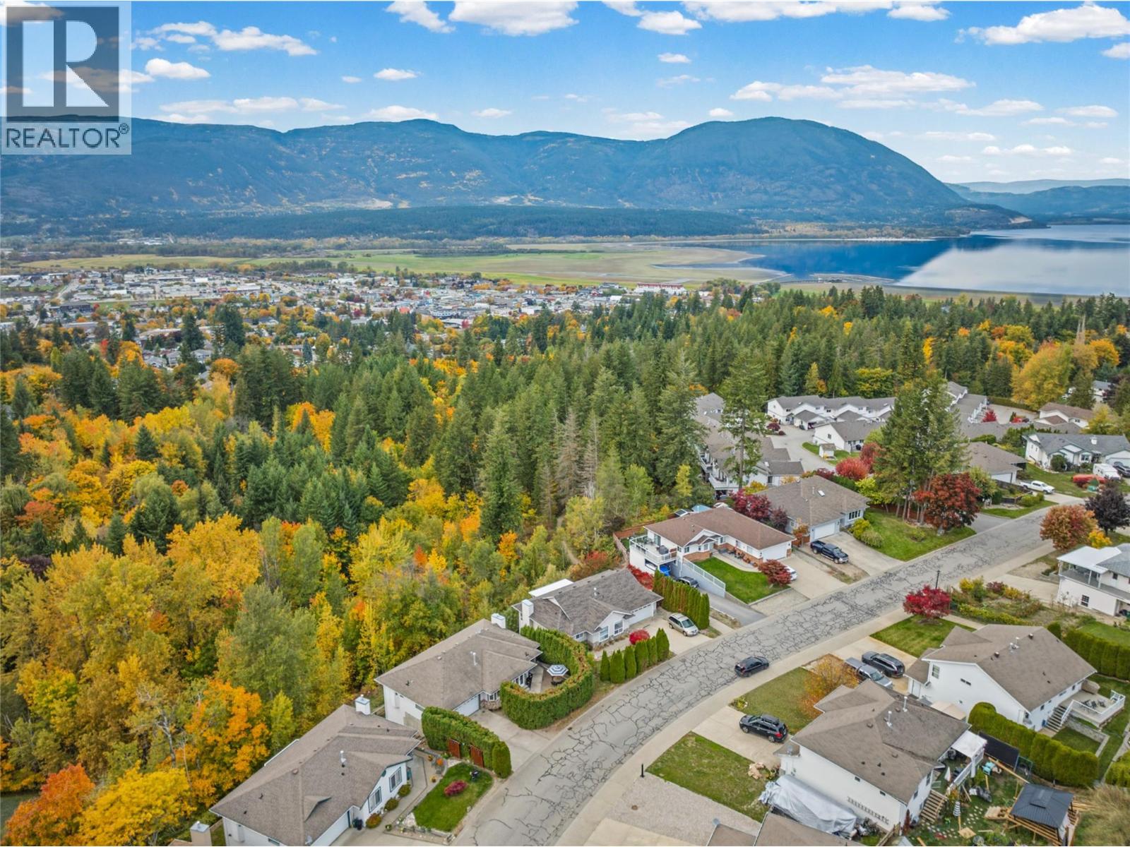 251 17 Street Se, Salmon Arm, British Columbia  V1E 1R7 - Photo 66 - 10403467