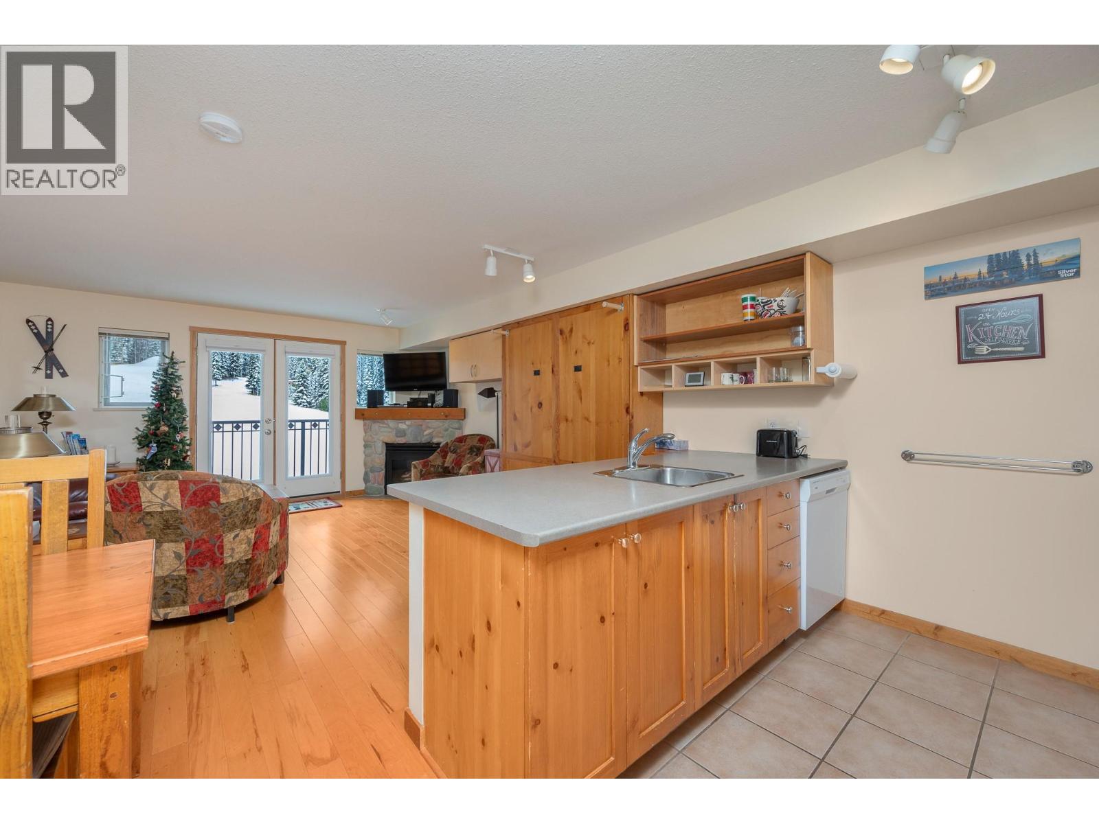 9808 Silver Star Road Unit# 202, Silver Star, British Columbia  V1B 3X4 - Photo 13 - 10402750