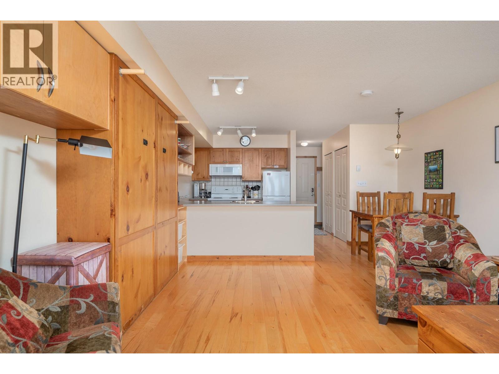 9808 Silver Star Road Unit# 202, Silver Star, British Columbia  V1B 3X4 - Photo 15 - 10402750
