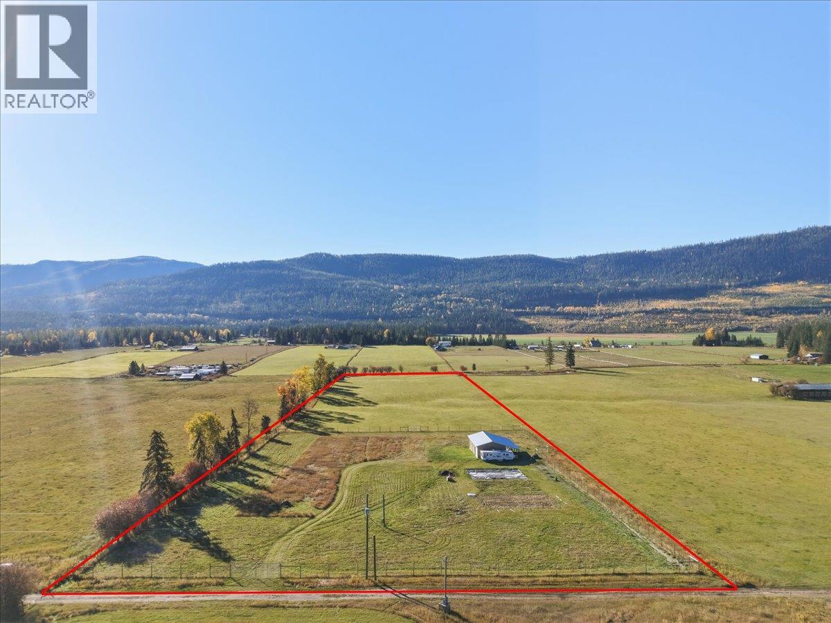112 Mitchell Road, Cherryville, British Columbia  V0E 2G3 - Photo 1 - 10403526