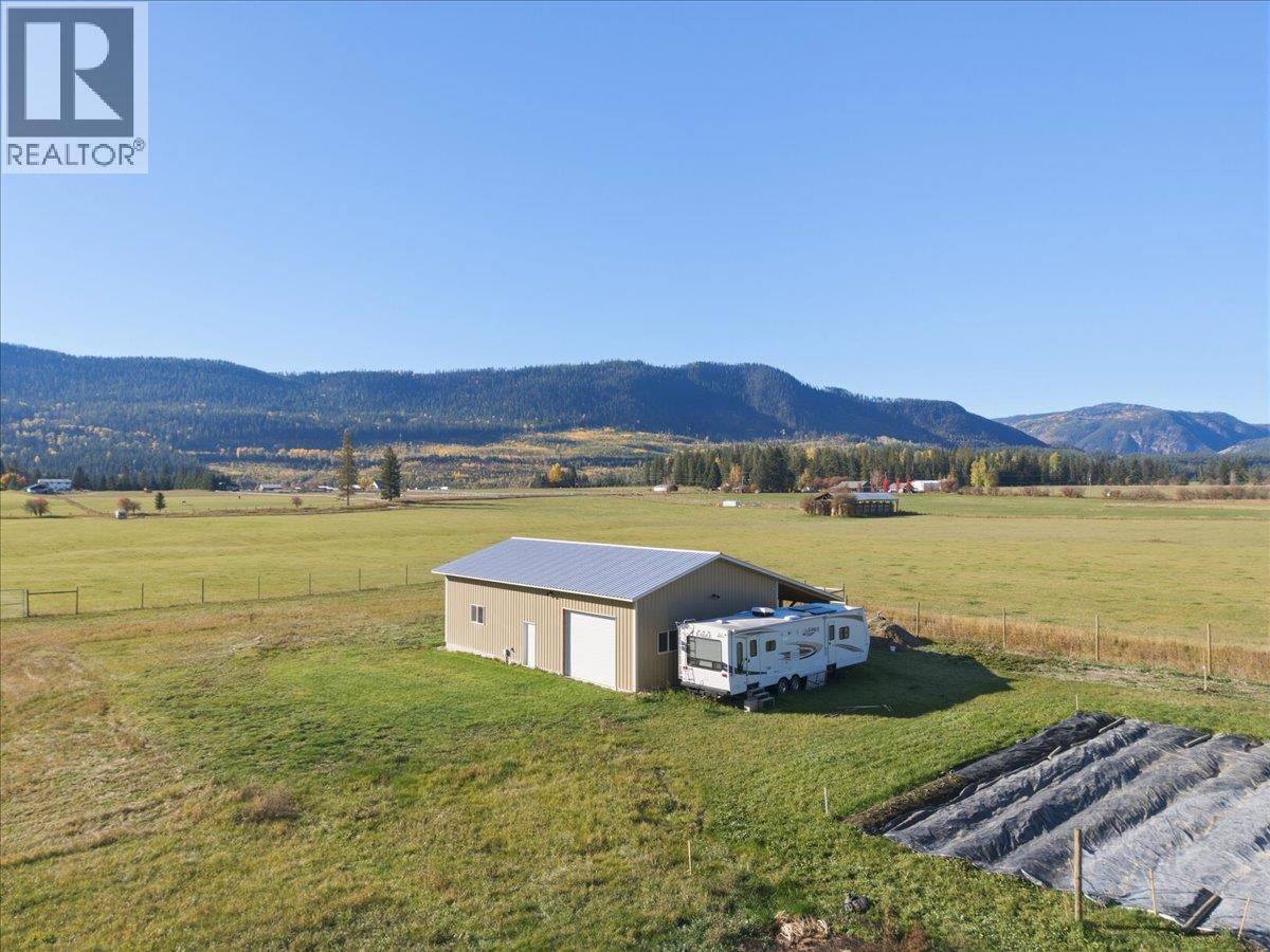 112 Mitchell Road, Cherryville, British Columbia  V0E 2G3 - Photo 10 - 10403526