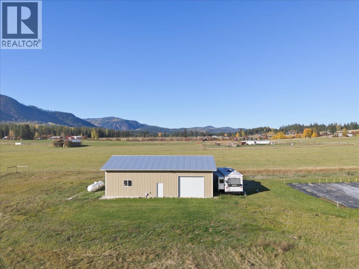 112 Mitchell Road, Cherryville, British Columbia  V0E 2G3 - Photo 11 - 10403526