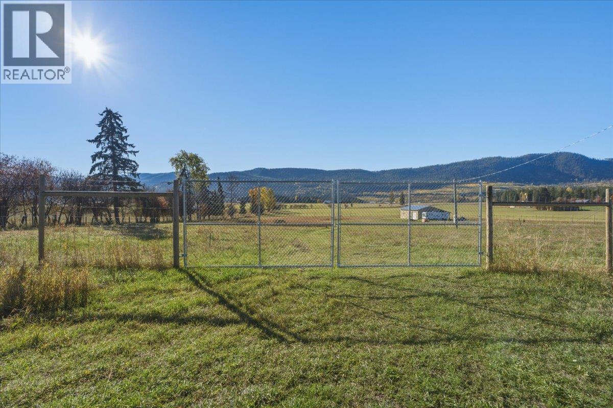 112 Mitchell Road, Cherryville, British Columbia  V0E 2G3 - Photo 13 - 10403526