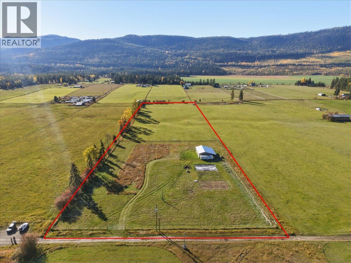 112 Mitchell Road, Cherryville, British Columbia  V0E 2G3 - Photo 3 - 10403526