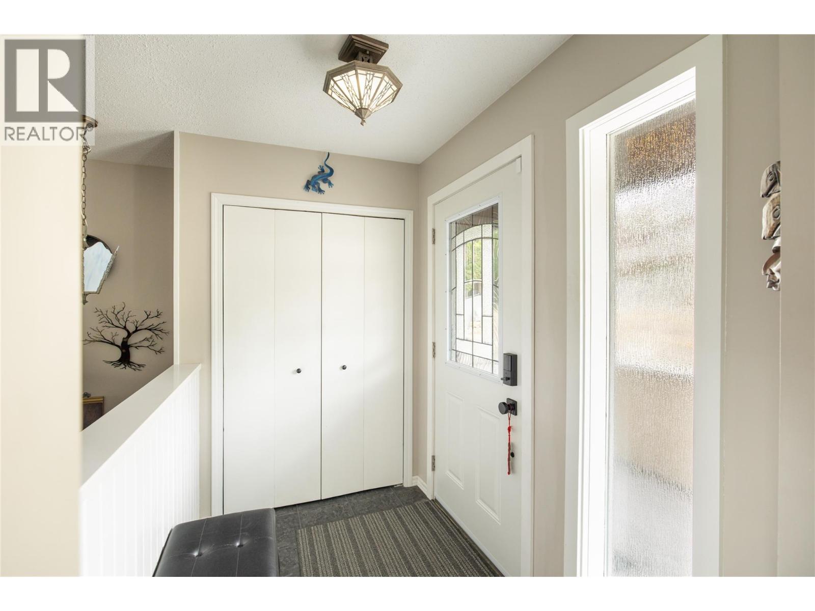 6636 Southwind Road, Vernon, British Columbia  V1H 1B7 - Photo 10 - 10403549