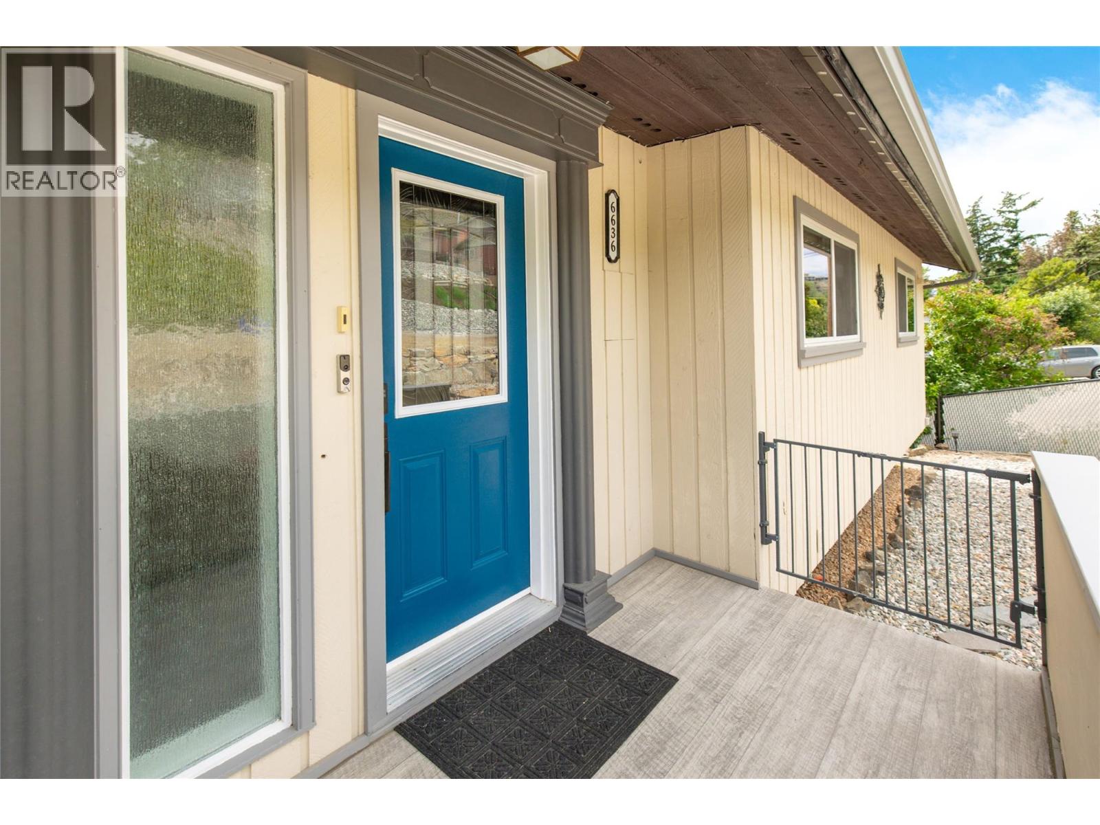 6636 Southwind Road, Vernon, British Columbia  V1H 1B7 - Photo 9 - 10403549