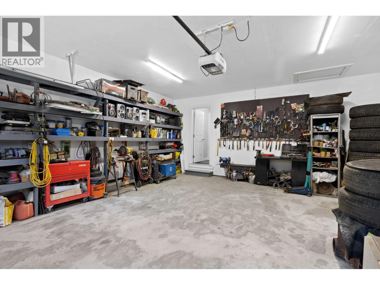 690 Muir Road, Kelowna, British Columbia  V1Z 3W2 - Photo 23 - 10403619