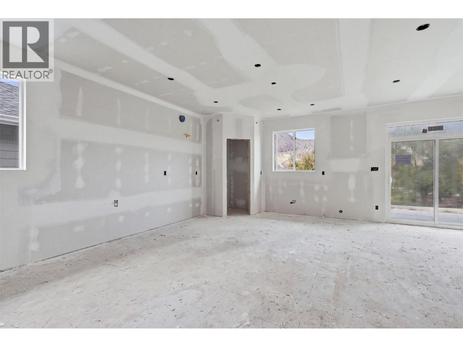 5878 Dallas Drive, Kamloops, British Columbia  V2C 4X2 - Photo 2 - 10403632