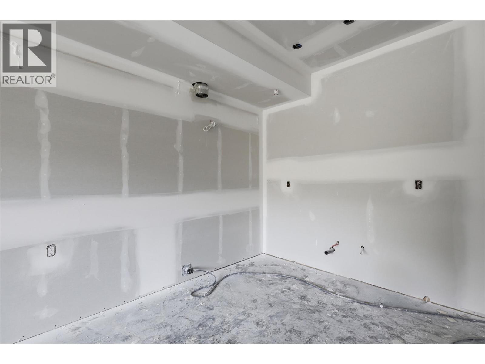 5878 Dallas Drive, Kamloops, British Columbia  V2C 4X2 - Photo 35 - 10403632