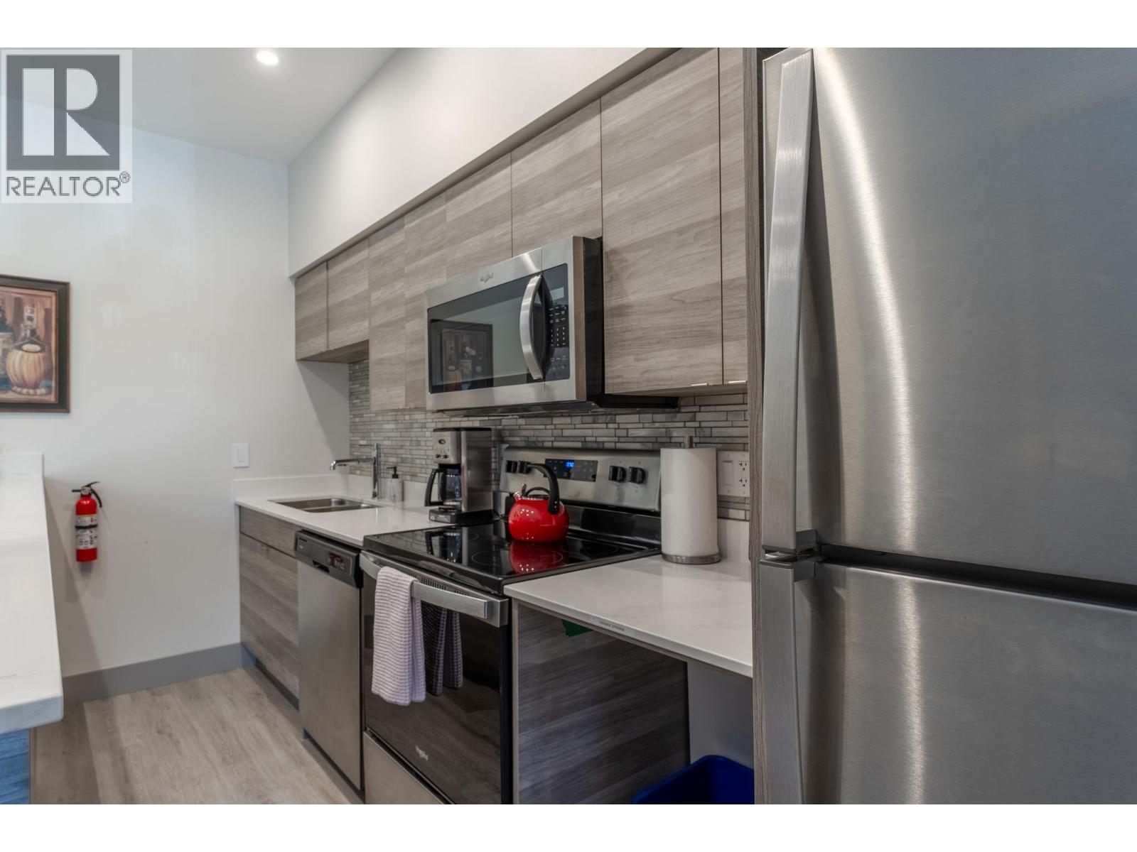 2555 Lakeshore Road Unit# 514, Vernon, British Columbia  V1H 0A4 - Photo 4 - 10403443