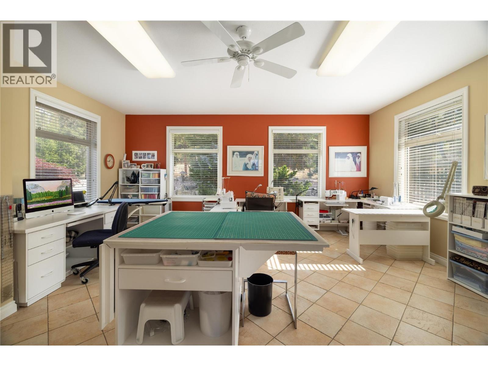 5812 Mccoubrey Road, Lake Country, British Columbia  V4V 2L3 - Photo 29 - 10403377