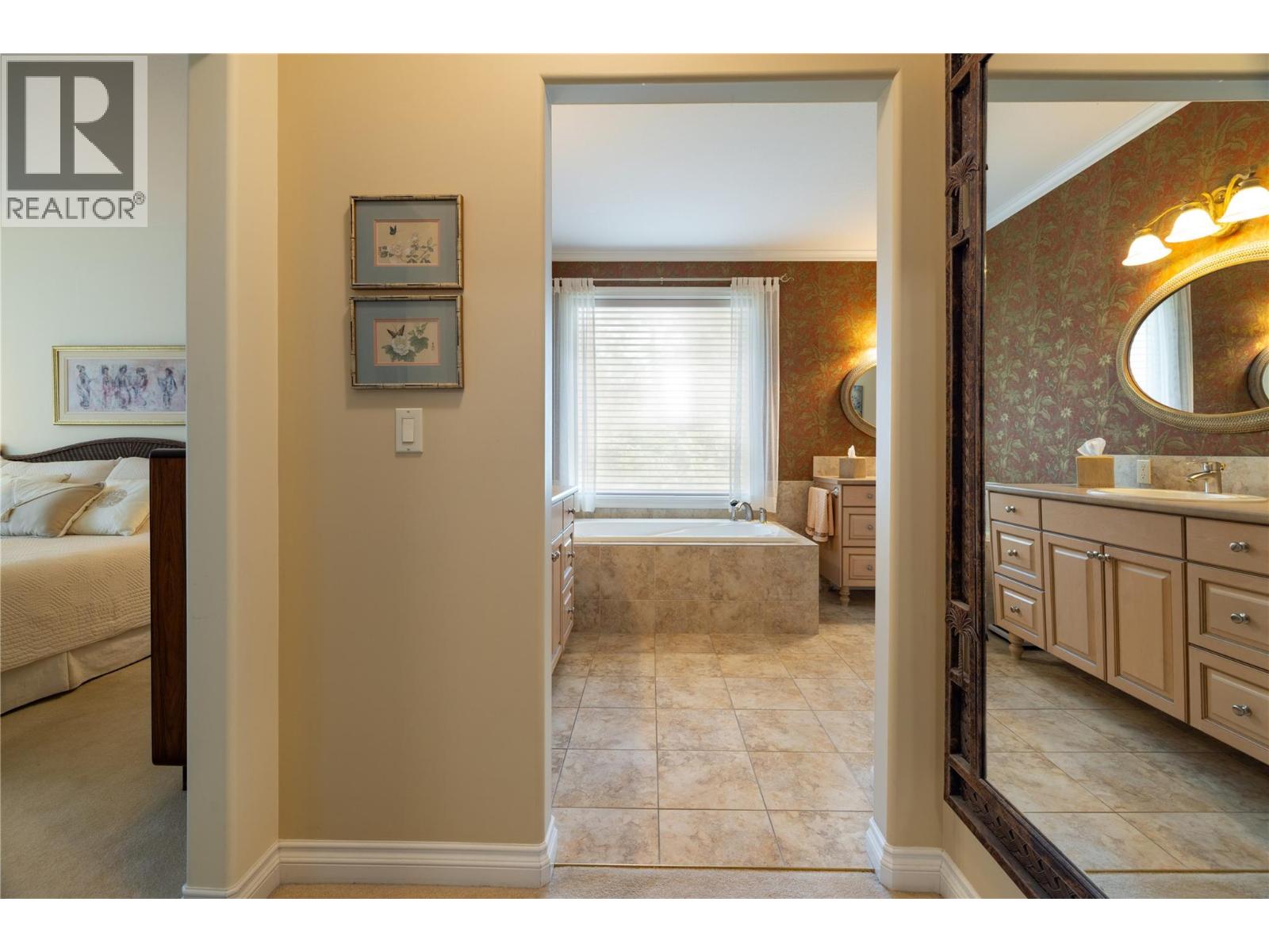 5812 Mccoubrey Road, Lake Country, British Columbia  V4V 2L3 - Photo 35 - 10403377