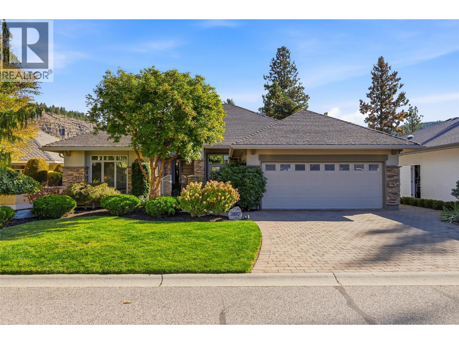 3887 Gallaghers Parkway, Kelowna, British Columbia  V1W 3Z8 - Photo 2 - 10403084