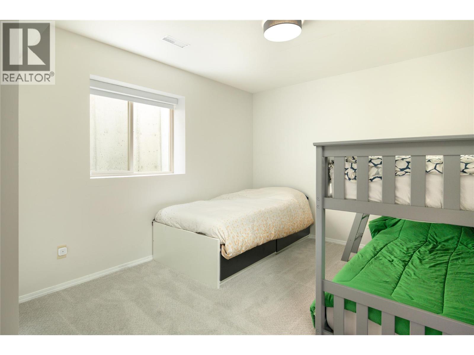 319 Mccarren Avenue, Kelowna, British Columbia  V1W 5A6 - Photo 40 - 10403069