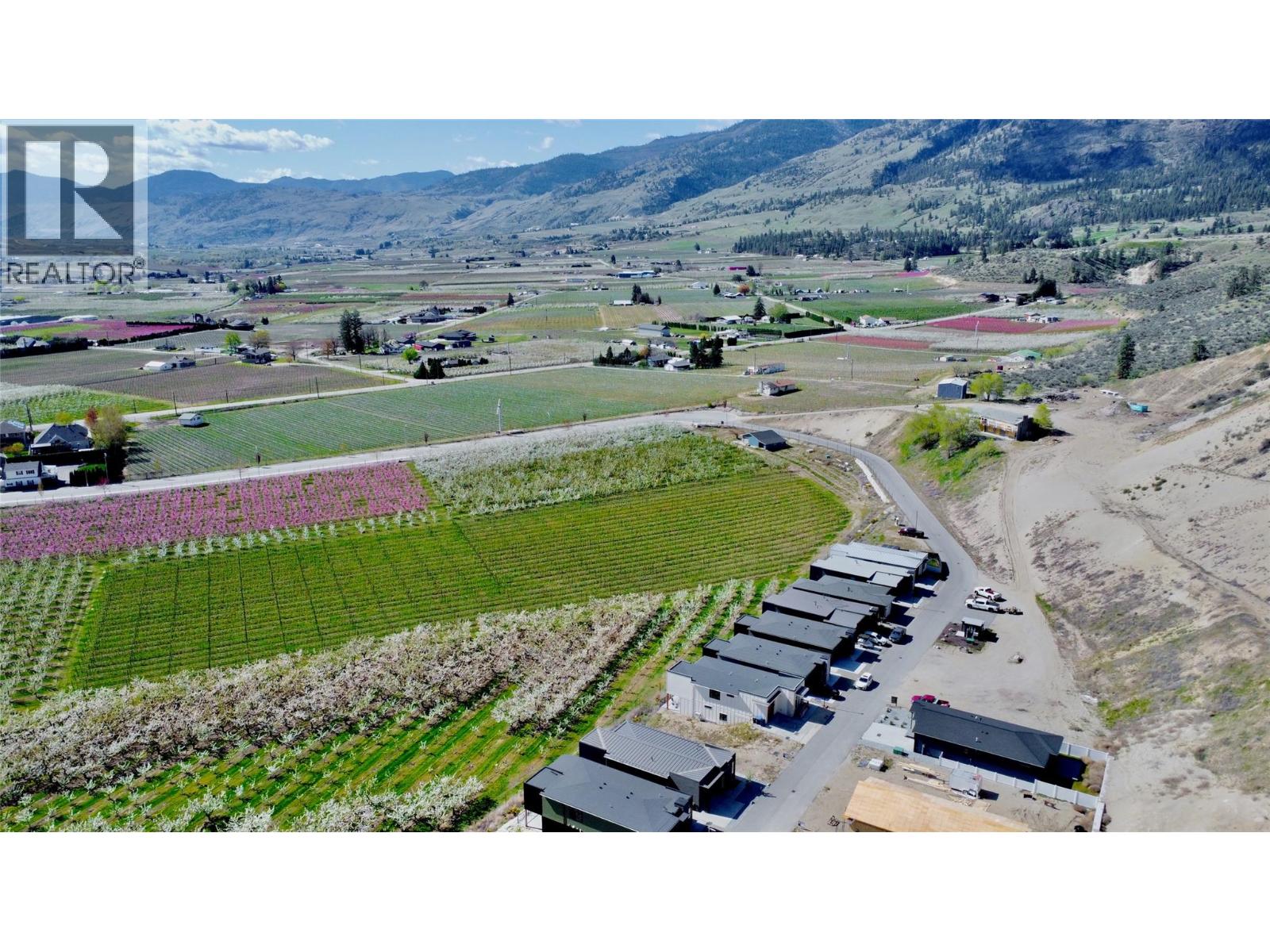 1233 Copper Road, Oliver, British Columbia  V0H 1T5 - Photo 1 - 10403530