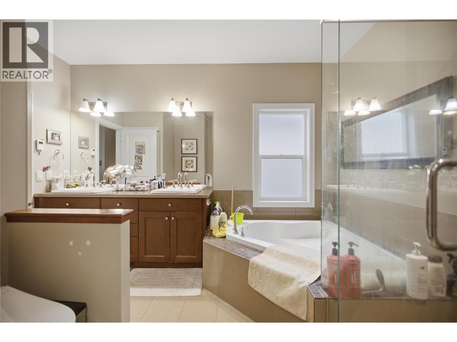 1900 Irongate Place Unit# 2, Kamloops, British Columbia  V2H 0B1 - Photo 42 - 10403641