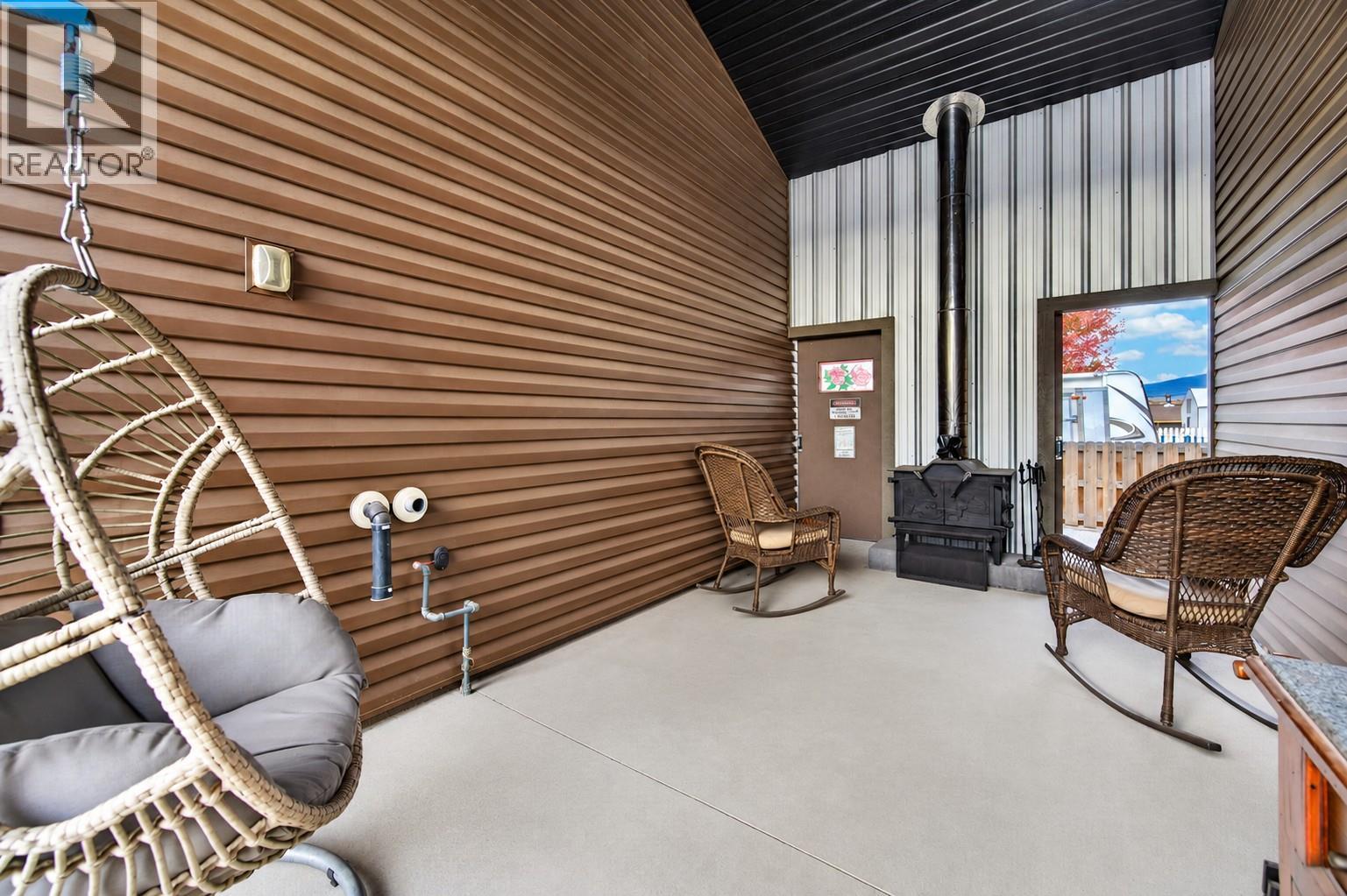 1410 Walnut Avenue, Merritt, British Columbia  V1K 1L3 - Photo 41 - 10403604