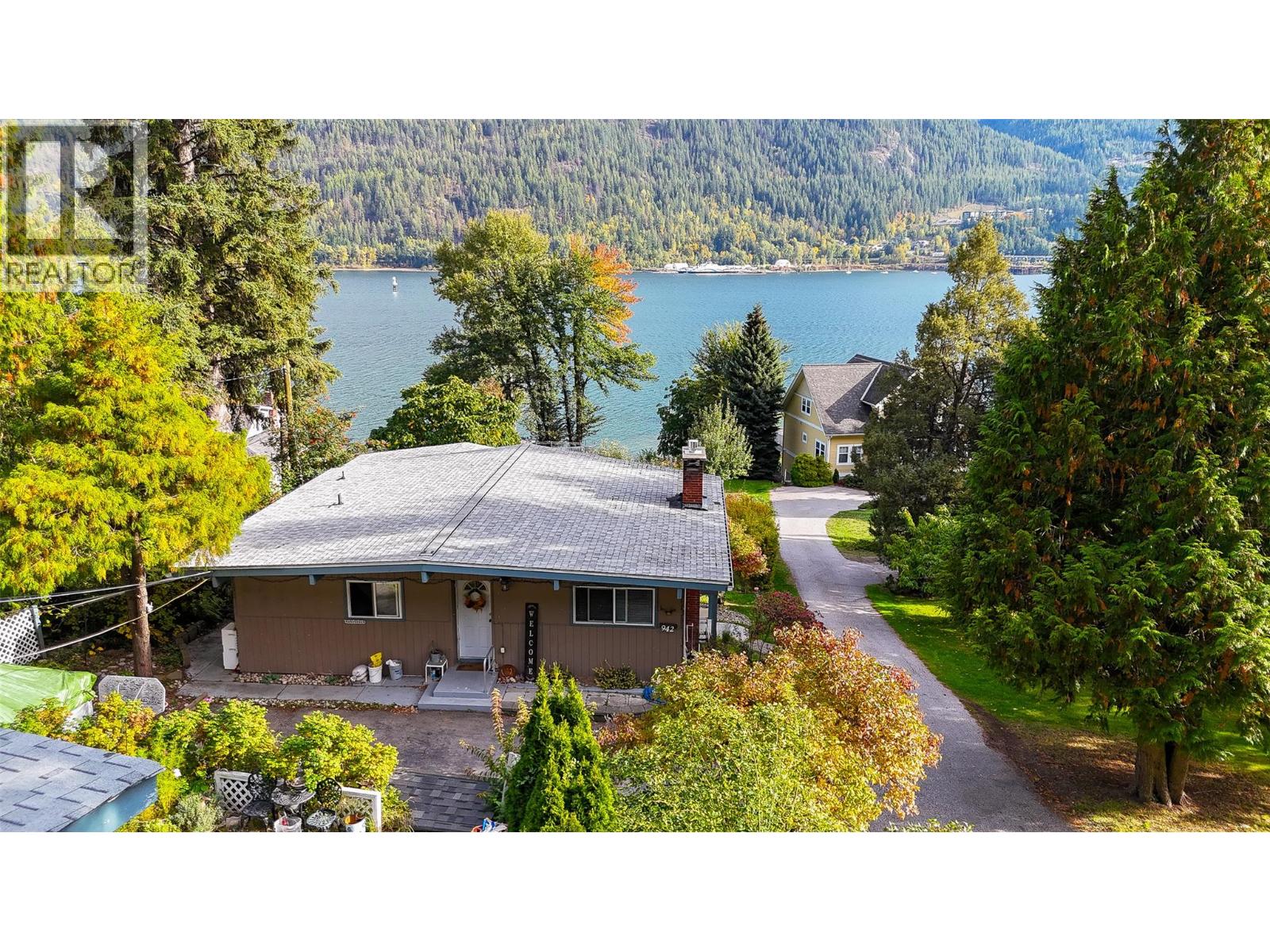 942 3a Highway, Nelson, British Columbia  V1L 6J5 - Photo 1 - 10402164