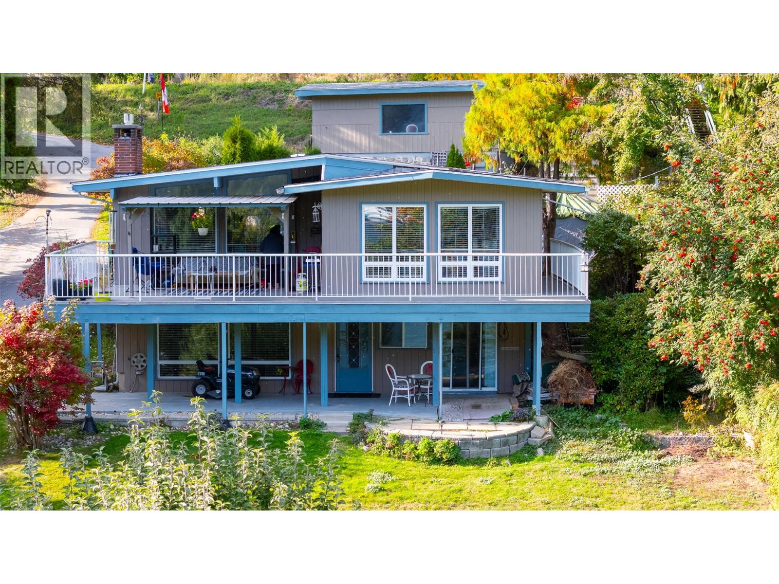 942 3a Highway, Nelson, British Columbia  V1L 6J5 - Photo 2 - 10402164