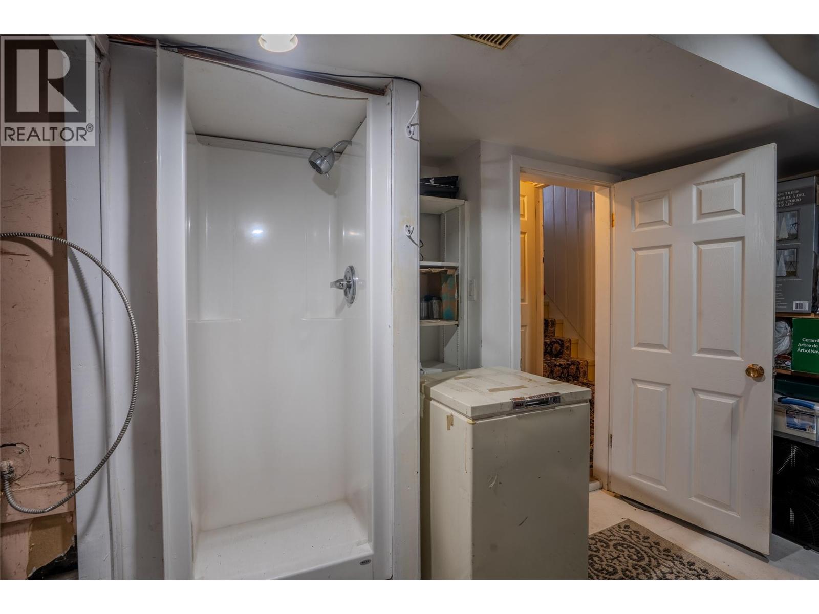 942 3a Highway, Nelson, British Columbia  V1L 6J5 - Photo 21 - 10402164