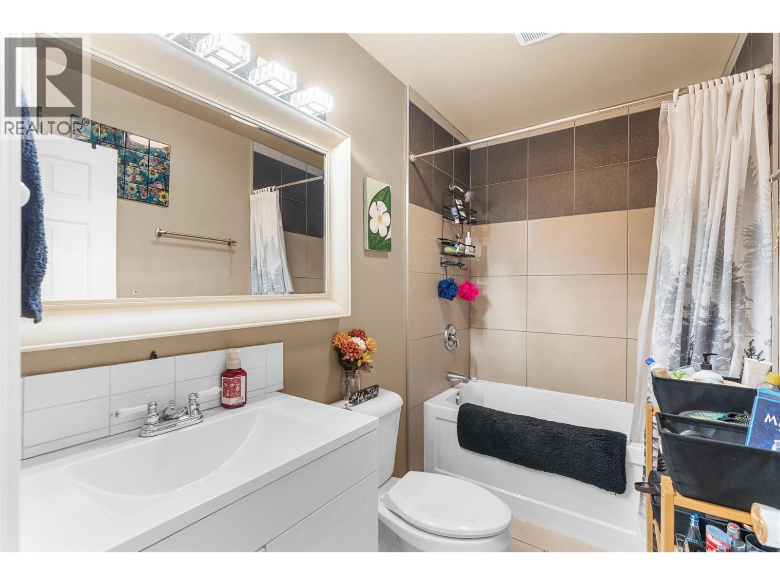 942 3a Highway, Nelson, British Columbia  V1L 6J5 - Photo 24 - 10402164