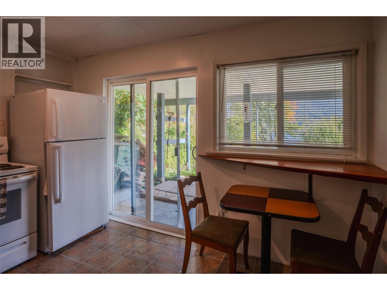 942 3a Highway, Nelson, British Columbia  V1L 6J5 - Photo 45 - 10402164