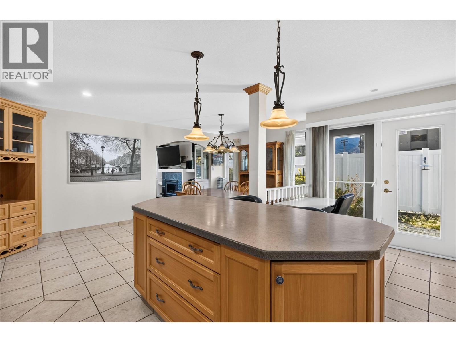 153 Yorkton Avenue, Penticton, British Columbia  V2A 3V3 - Photo 13 - 10403544