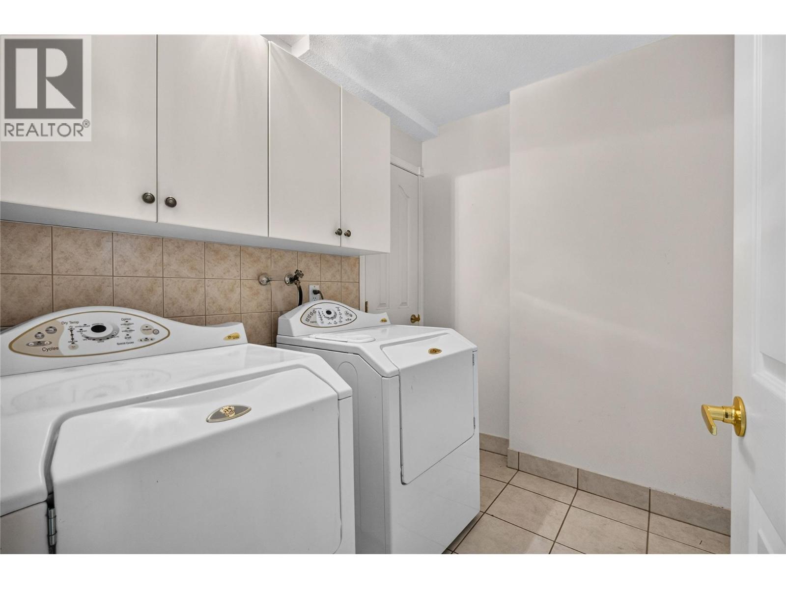 153 Yorkton Avenue, Penticton, British Columbia  V2A 3V3 - Photo 39 - 10403544