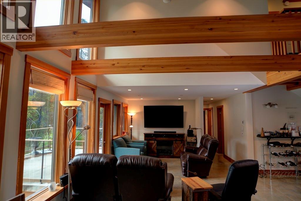 4662 Crescent Road, Nelson, British Columbia  V1L 6N3 - Photo 16 - 10403456