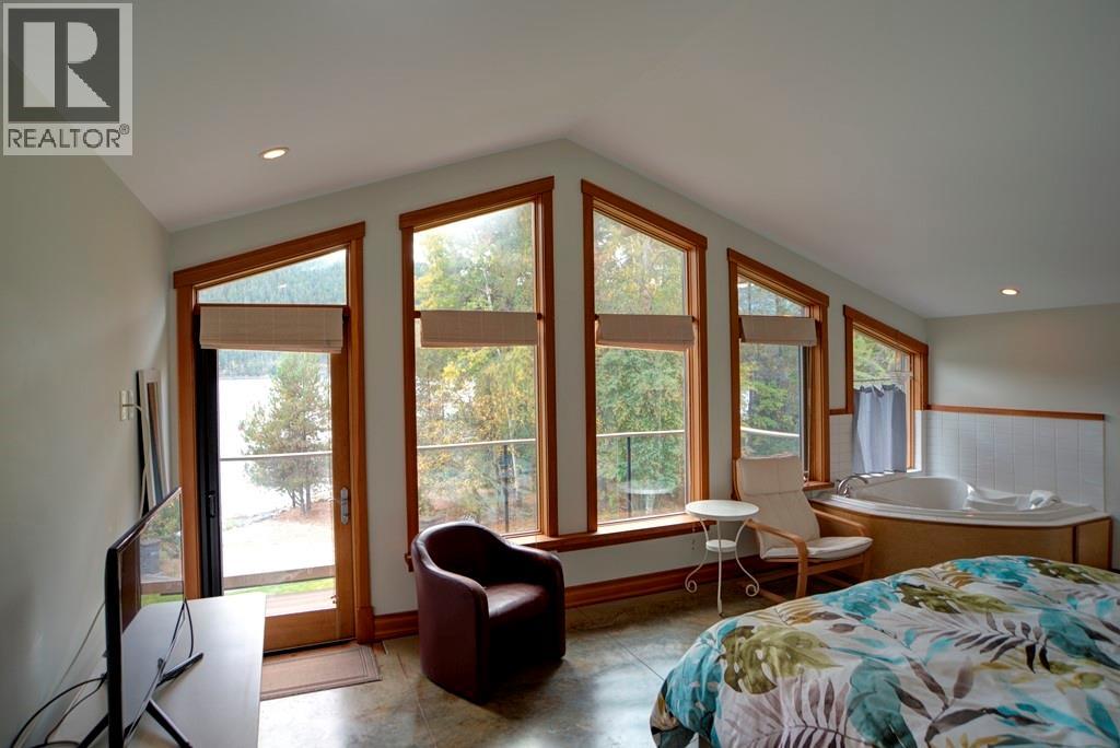 4662 Crescent Road, Nelson, British Columbia  V1L 6N3 - Photo 17 - 10403456
