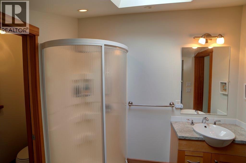 4662 Crescent Road, Nelson, British Columbia  V1L 6N3 - Photo 24 - 10403456