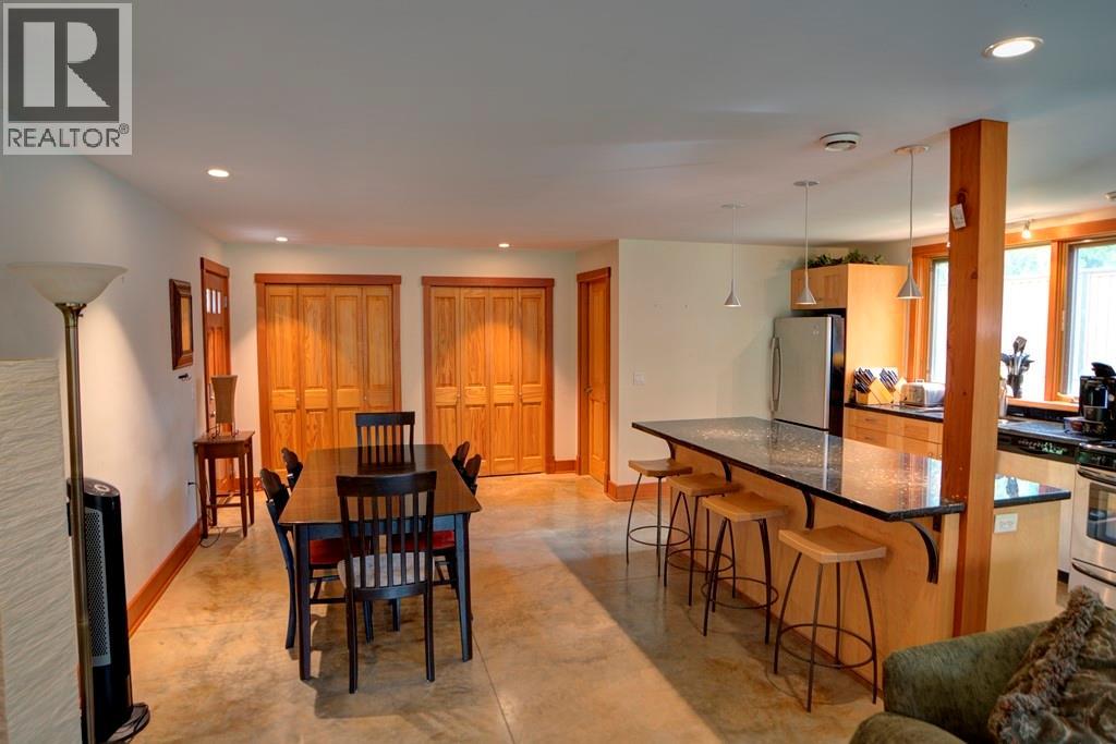4662 Crescent Road, Nelson, British Columbia  V1L 6N3 - Photo 26 - 10403456