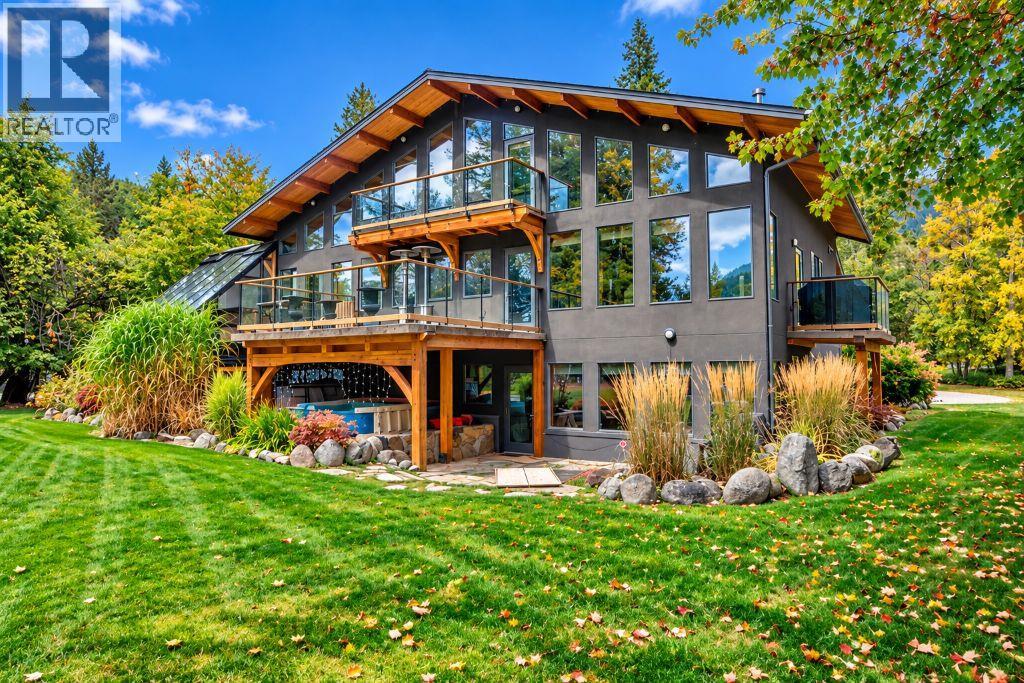 4662 Crescent Road, Nelson, British Columbia  V1L 6N3 - Photo 4 - 10403456