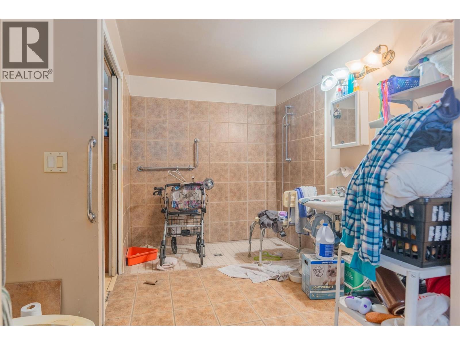 1976 Watson Lane, Fruitvale, British Columbia  V0G 1L1 - Photo 19 - 10403639