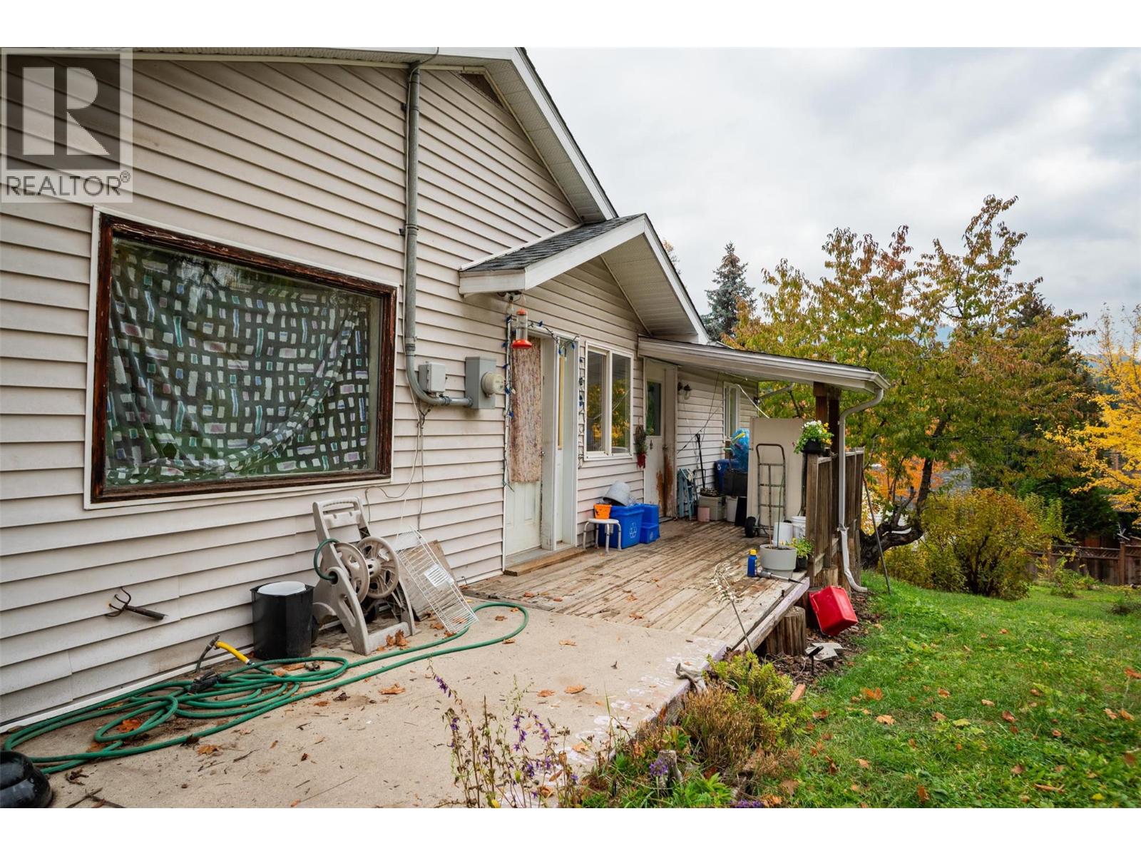 1976 Watson Lane, Fruitvale, British Columbia  V0G 1L1 - Photo 24 - 10403639