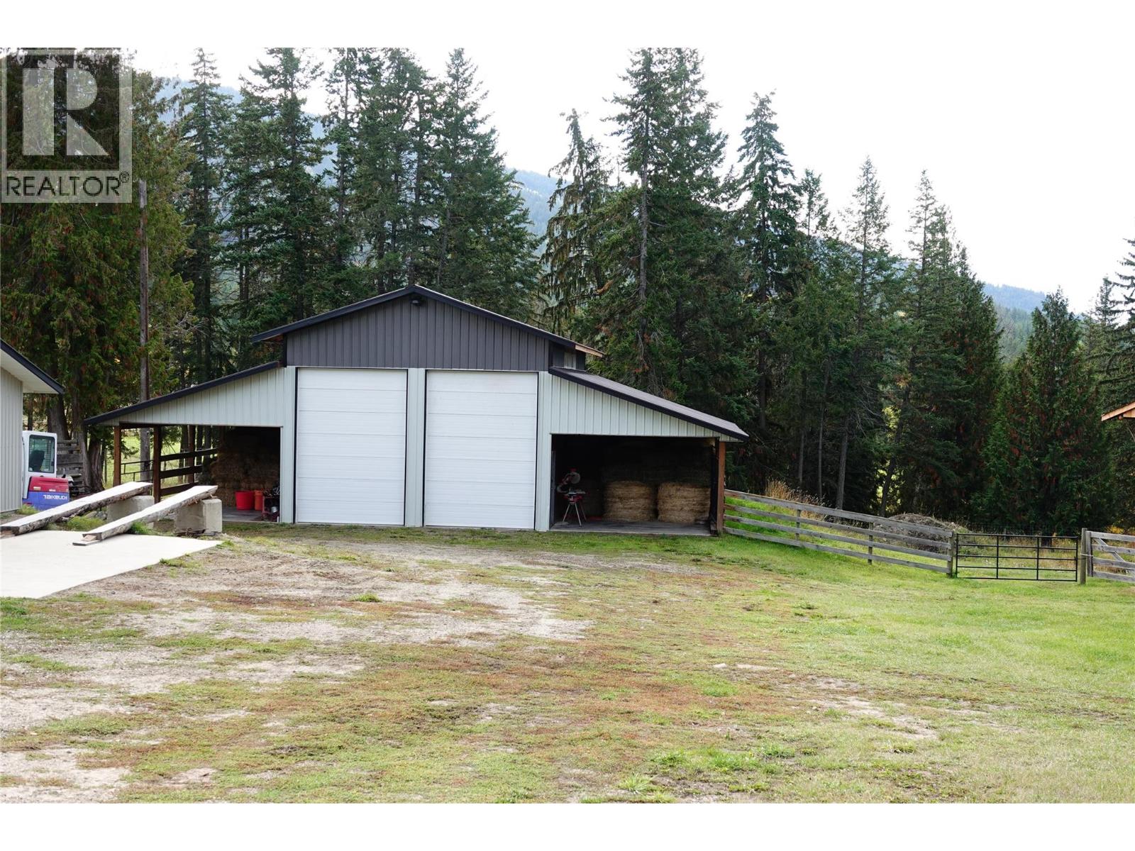 1325 Hepburn Road, Chase, British Columbia  V0E 1M1 - Photo 13 - 10403628