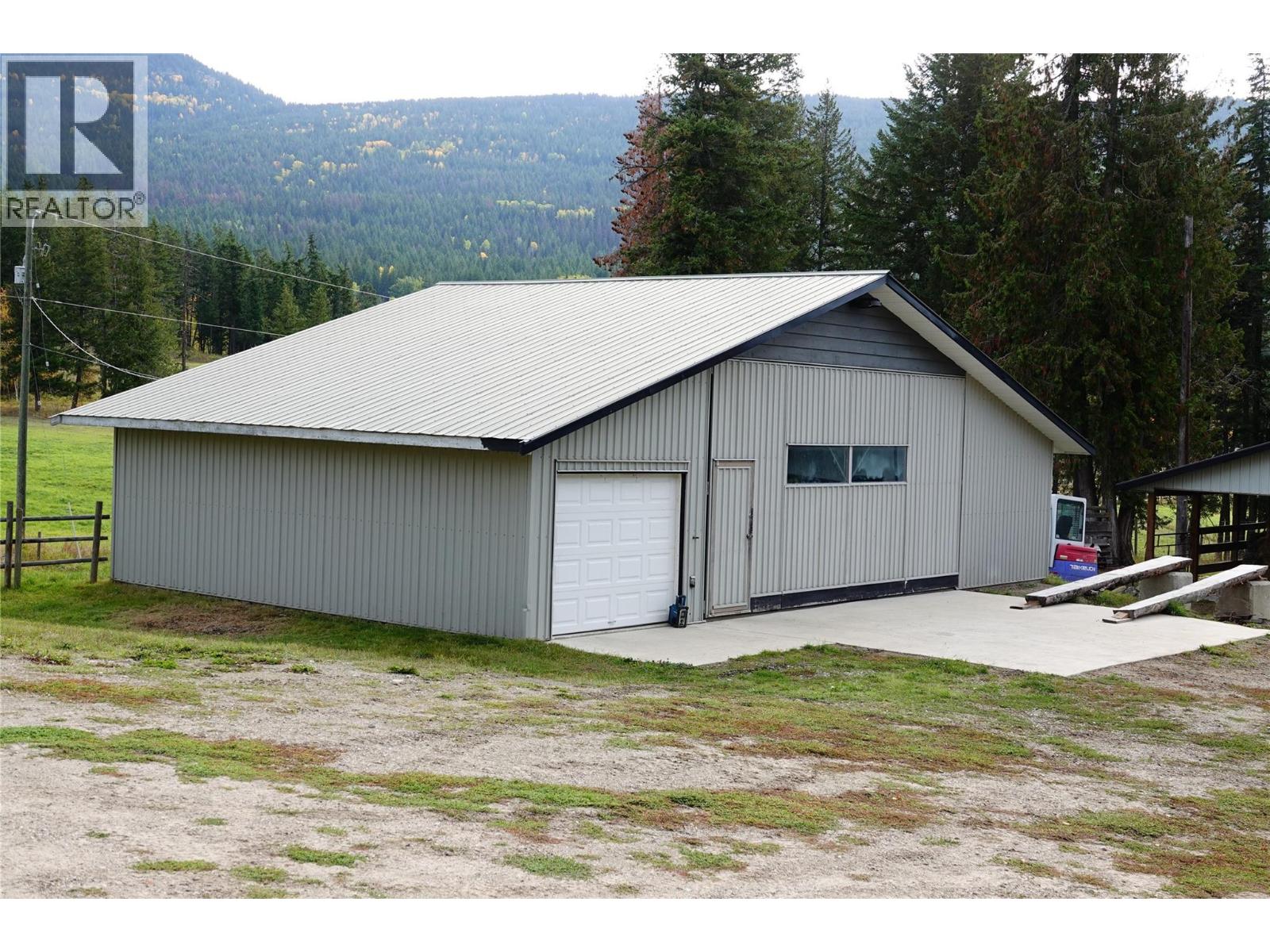1325 Hepburn Road, Chase, British Columbia  V0E 1M1 - Photo 14 - 10403628