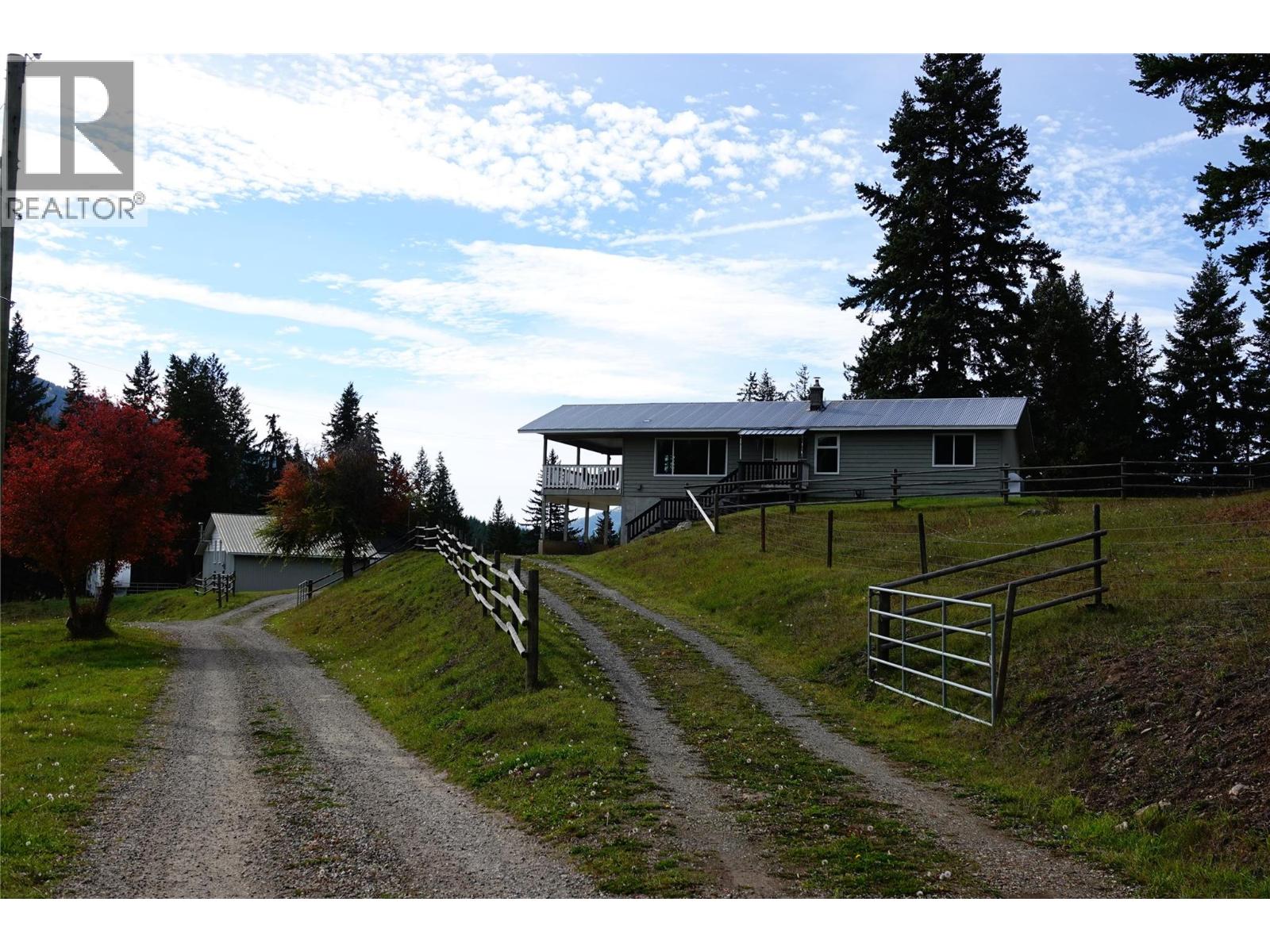 1325 Hepburn Road, Chase, British Columbia  V0E 1M1 - Photo 21 - 10403628