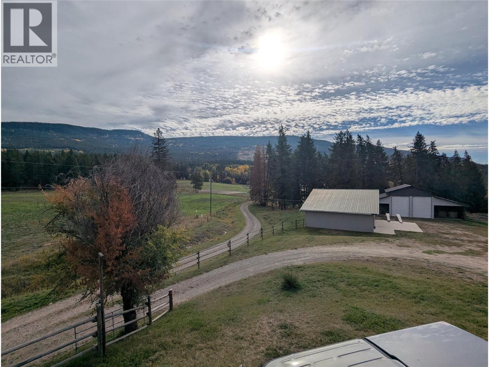 1325 Hepburn Road, Chase, British Columbia  V0E 1M1 - Photo 25 - 10403628